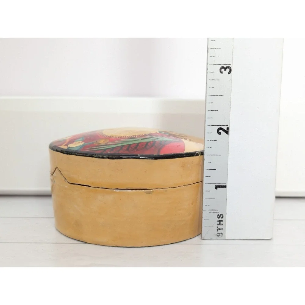 Vtg Hand Painted Paper Mache Lacquer Trinket Box Santa Christmas Box Lid India